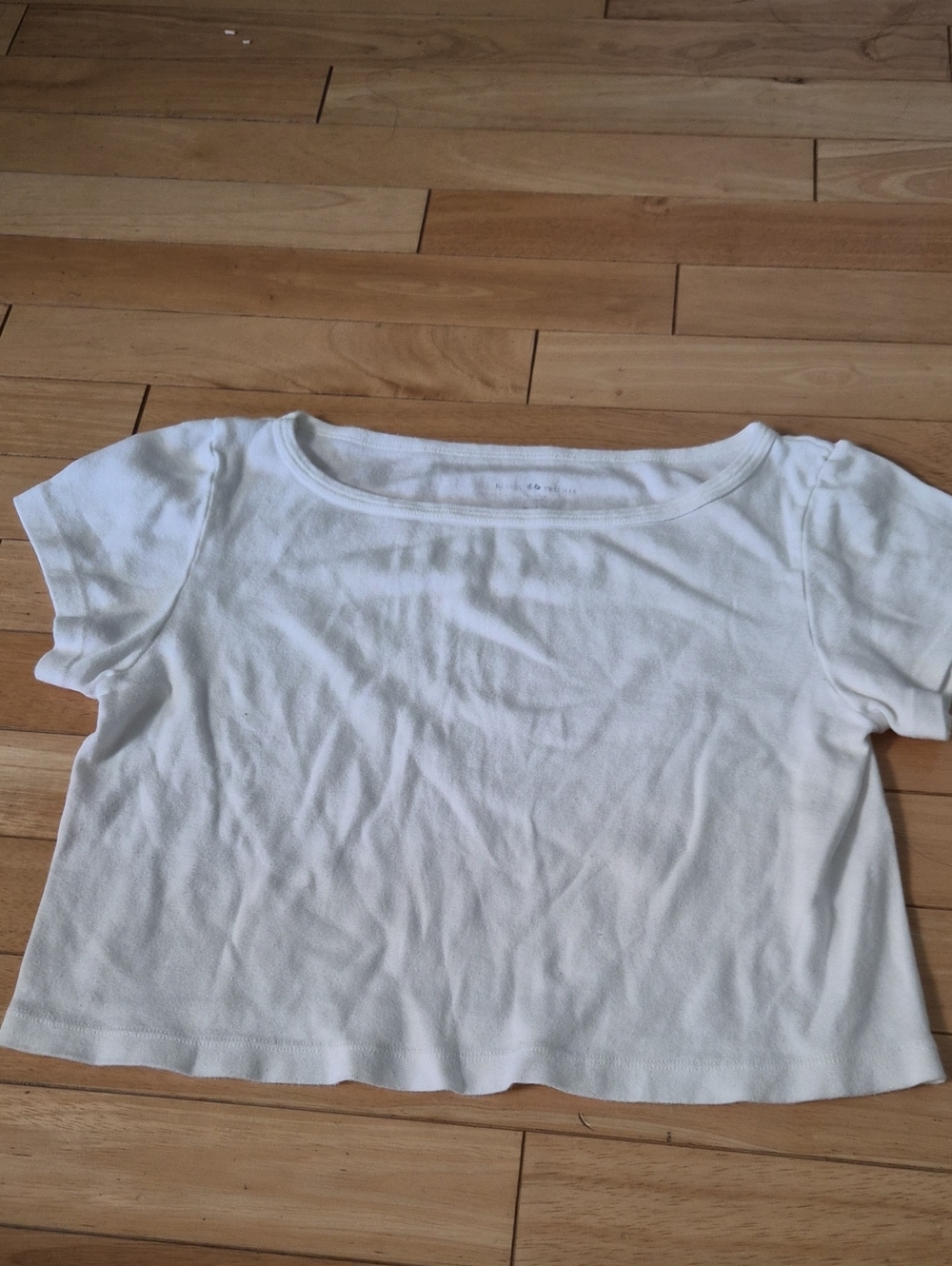 Brandy Melville White Short Sleeve Scoop Neck Tee